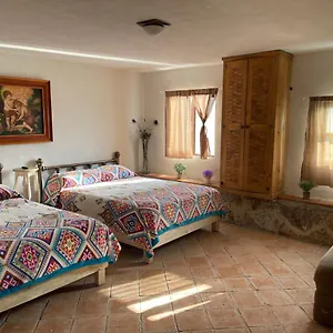 Jardín Quinta Fuentes Cabañas, Valsequillo. Сasa de vacaciones